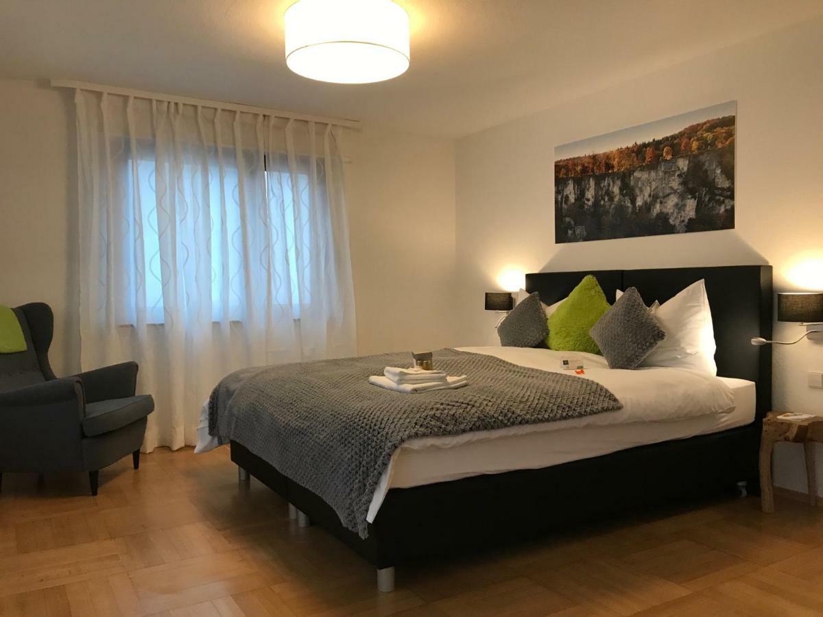 Ferienhaus Vier Jahreszeiten Bad Urach Exteriör bild