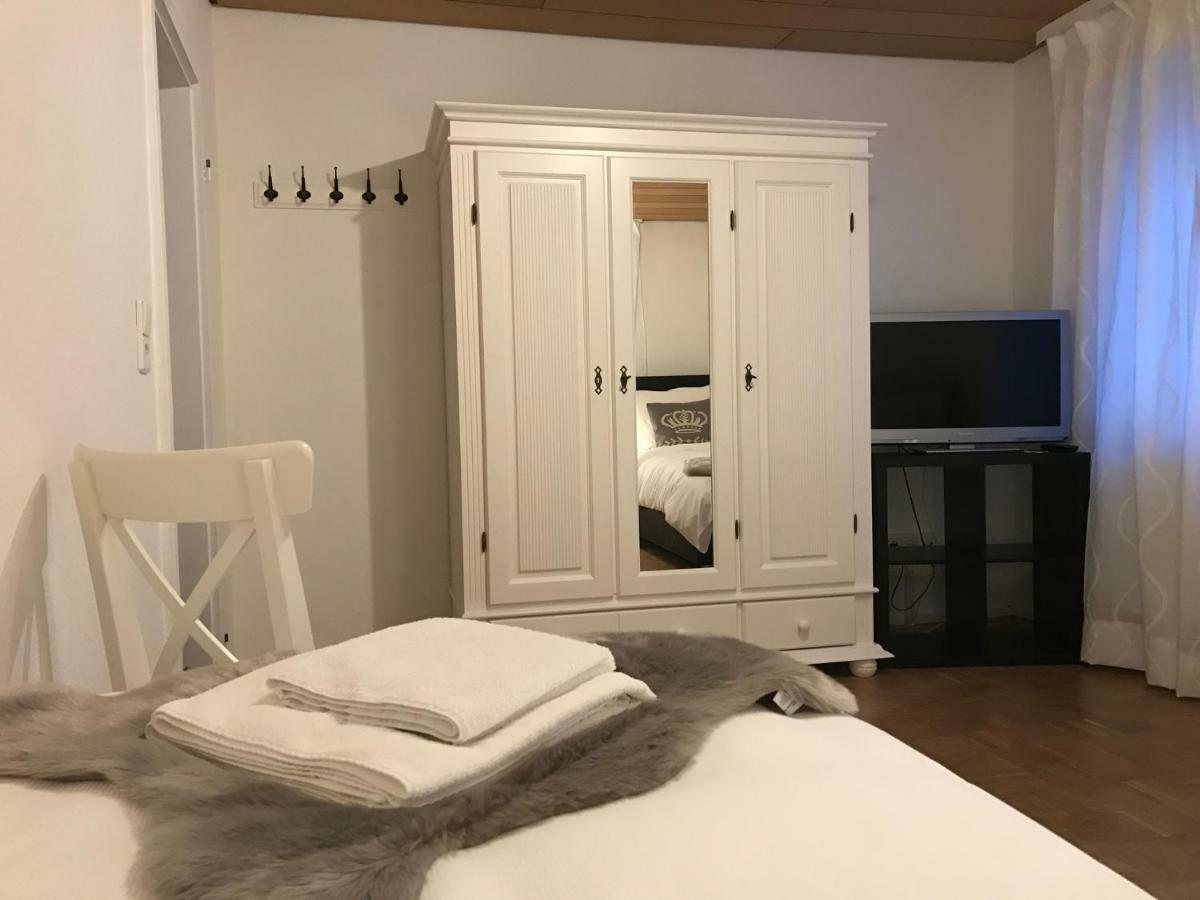 Ferienhaus Vier Jahreszeiten Bad Urach Exteriör bild