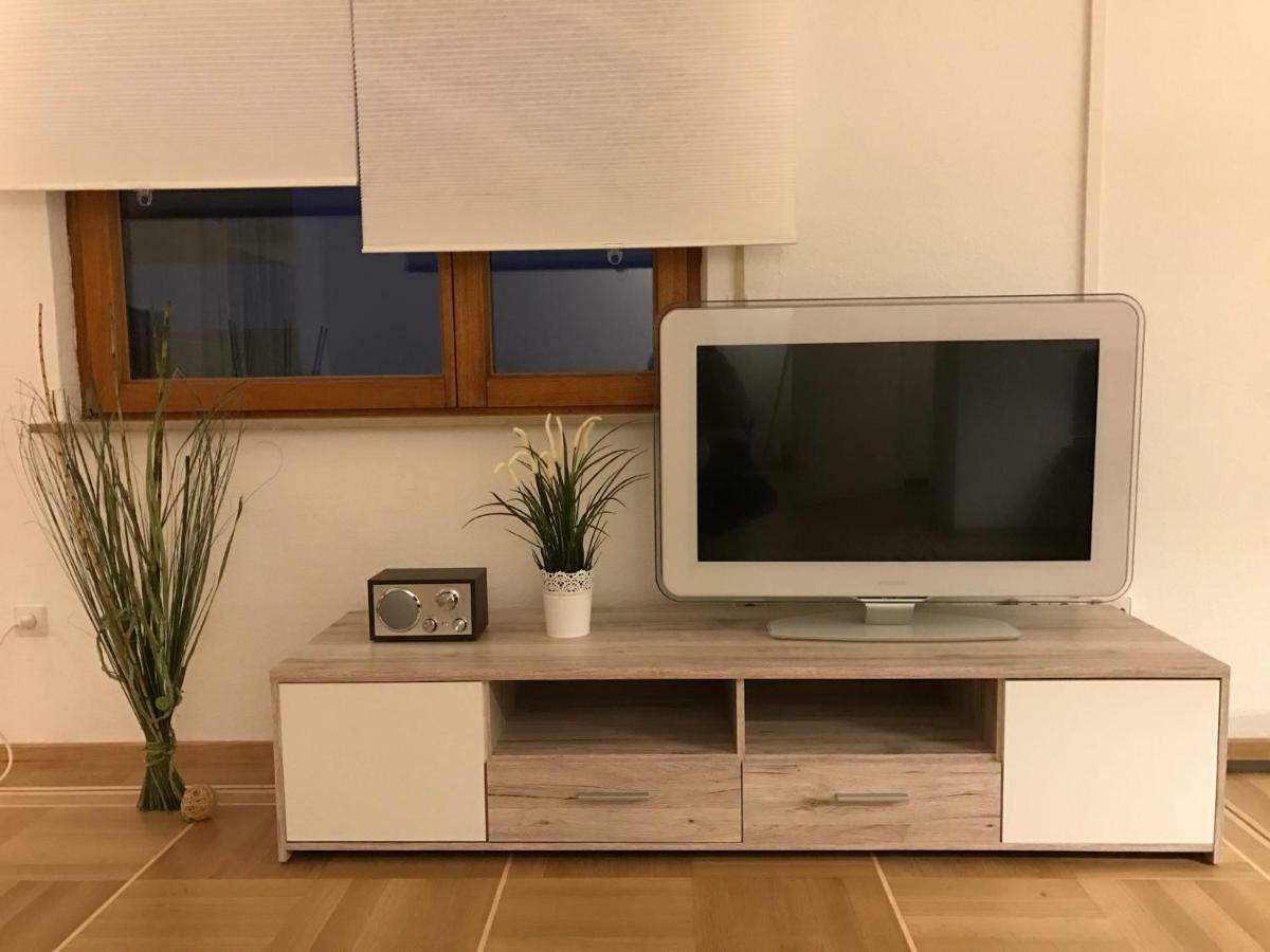 Ferienhaus Vier Jahreszeiten Bad Urach Exteriör bild