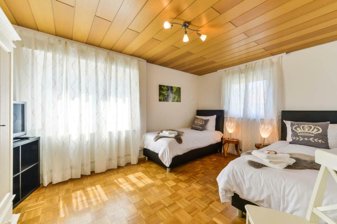 Ferienhaus Vier Jahreszeiten Bad Urach Exteriör bild